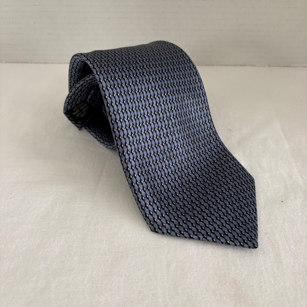 Jimmy Z Mens Blue‎ Black Geometric Diamond Pattern 100% Silk Hand Made Necktie